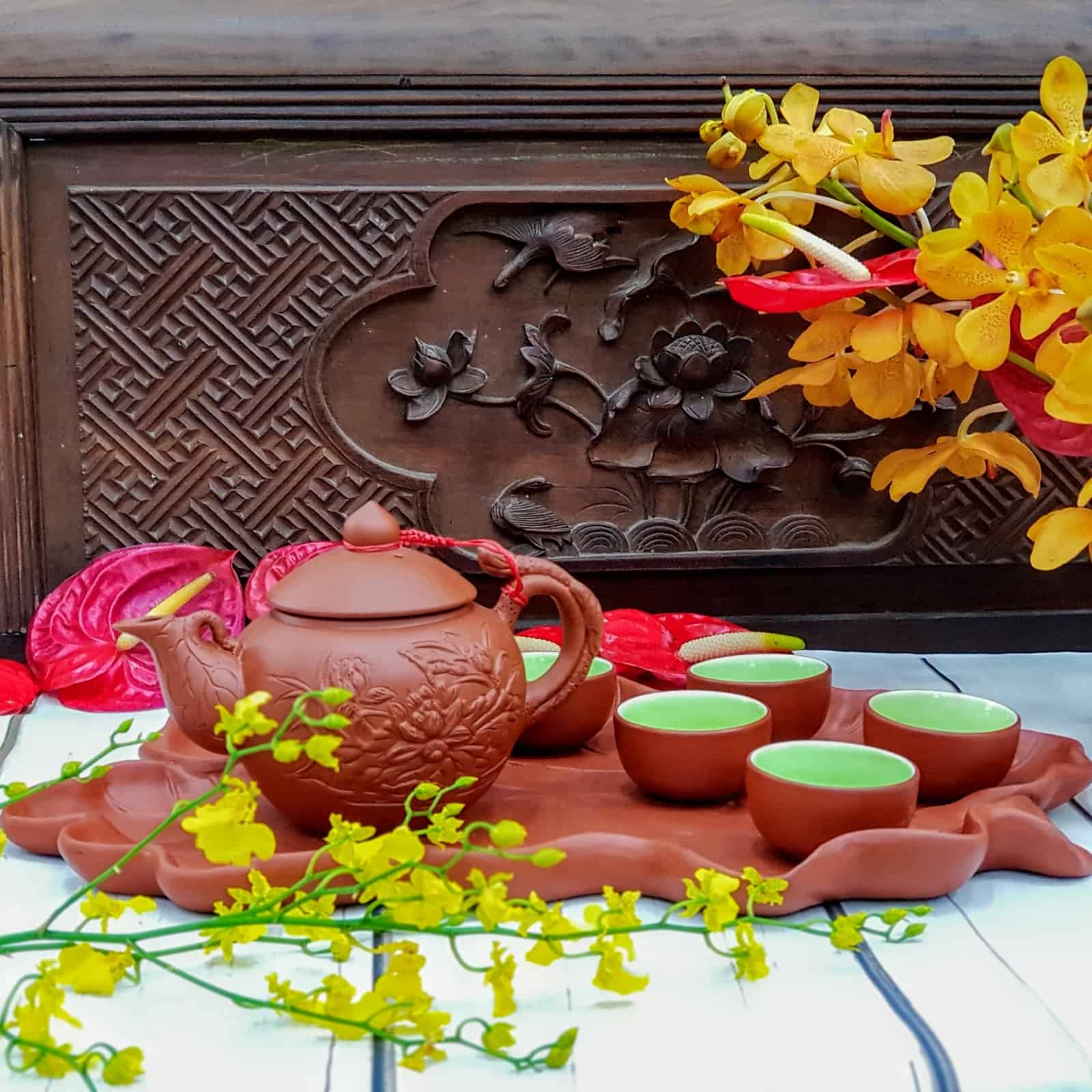 Bộ ấm chén bát tràng cao cấp mua ở đâu ? giá bán bao nhiêu tiền ?
