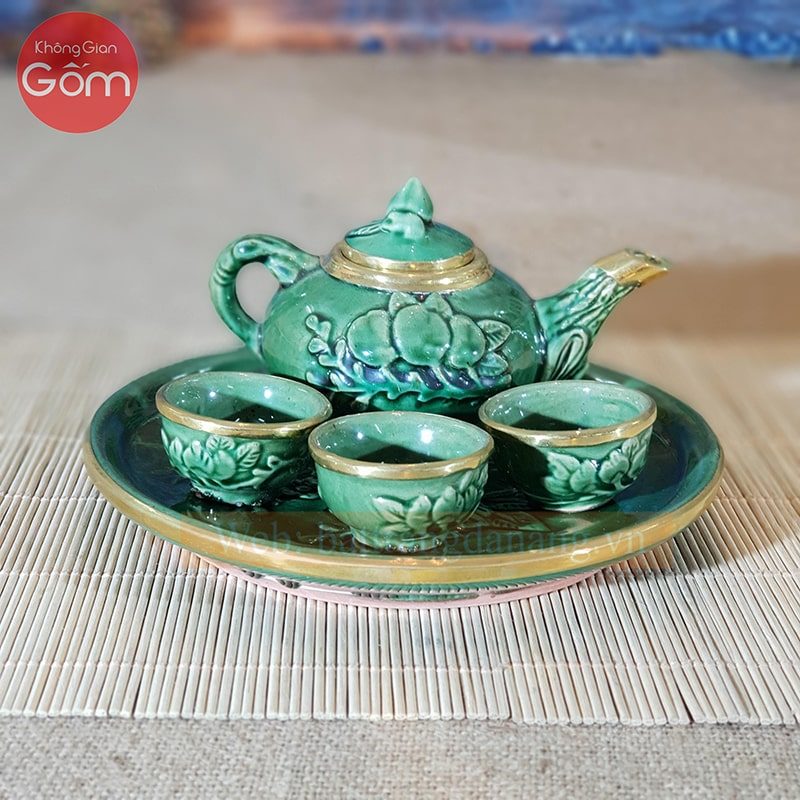 Bộ ấm chén thờ men lục bảo