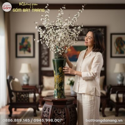 Góc làm việc tinh tế trong một văn phòng cao cấ...
