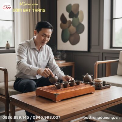 cận cảnh góc chụp trên cao xuống Khay trà gỗ 'M...
