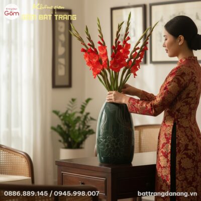 Lọ hoa gốm sứ men xanh dáng chuông cao 48cm nổi...