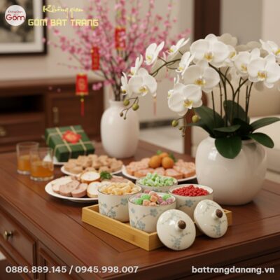 cận cảnh bộ 4 hũ mứt Bát Tràng men trắng đào xa...