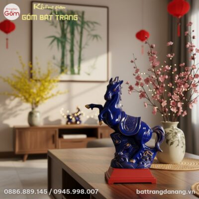 góc chụp cận tượng ngựa phong thủy gốm sứ 29cm ...
