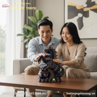 cận cảnh tượng Ngựa Phú Quý Men Xanh Vẽ Vàng 30...