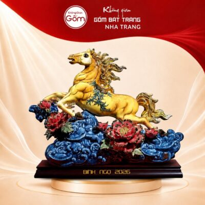 Tượng Ngựa Phong Thủy Bính Ngọ 2026 Gốm Sứ Men Rạn Dát Vàng NT-TN02