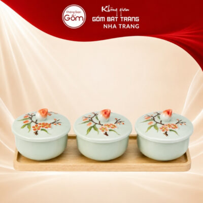 Bộ khay mứt Tết men ngọc vẽ hoa đào đỏ kèm khay gỗ NT-KM05