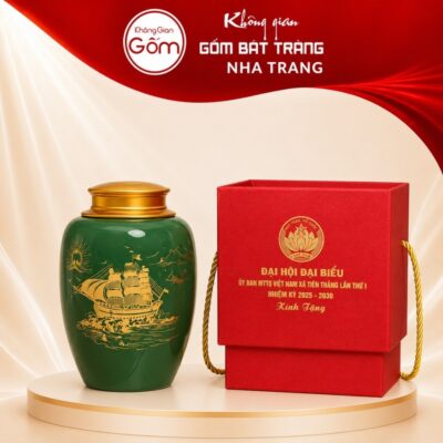 Hũ đựng trà quà tặng gốm sứ in logo dáng bí màu xanh lục hoạ tiết thuyền buồm vàng kim NT-HT04 - Ảnh đại diện