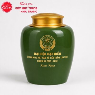 Hũ đựng trà quà tặng gốm sứ in logo dáng bí màu xanh lục hoạ tiết thuyền buồm vàng kim NT-HT04 - Chi tiết 2
