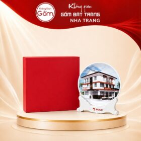 Đĩa sứ biểu trưng quà tặng in logo men sứ trắng in hình ảnh trụ sở doanh nghiệp phi 23 NT-ĐBT04 - Ảnh đại diện