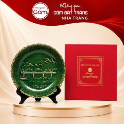 Đĩa sứ biểu trưng quà tặng in logo men xanh lục bảo vẽ cảnh Cầu Rồng phi 25 NT-ĐBT03 - Ảnh đại diện
