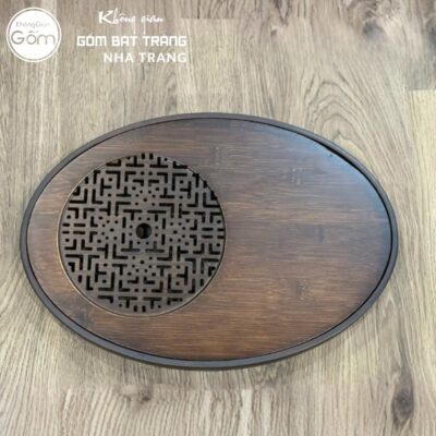Khay gỗ đựng bộ trà hình oval chạm khắc hoạ tiết chữ Vạn cổ điển NT-KBT02 - Chi tiết 1