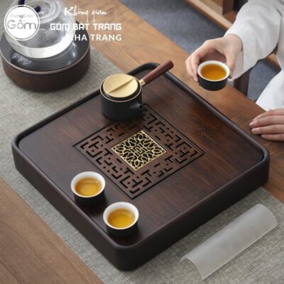 Khay gỗ đựng bộ trà hình vuông khắc bảo ấn hoàng kim NT-KBT01 - Chi tiết 2