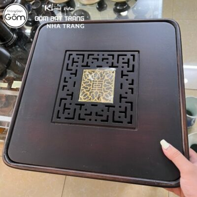 Khay gỗ đựng bộ trà hình vuông khắc bảo ấn hoàng kim NT-KBT01 - Chi tiết 7