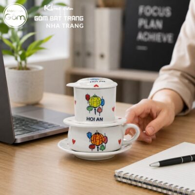 Phin Pha Cà Phê Gốm Sứ Bát Tràng Màu Trắng Hoạ Tiết Đèn Lồng Hội An NT-PCF05 - Chi tiết 4
