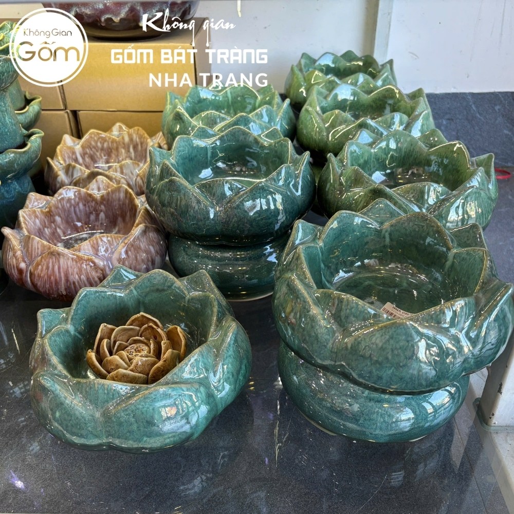 Bát nước thả hoa Bát Tràng