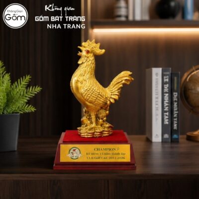 Tượng gà chất liệu đồng mạ vàng 24K quà tặng cao cấp NT-TLV02 - Chi tiết 2