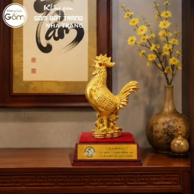 Tượng gà chất liệu đồng mạ vàng 24K quà tặng cao cấp NT-TLV02 - Chi tiết 3