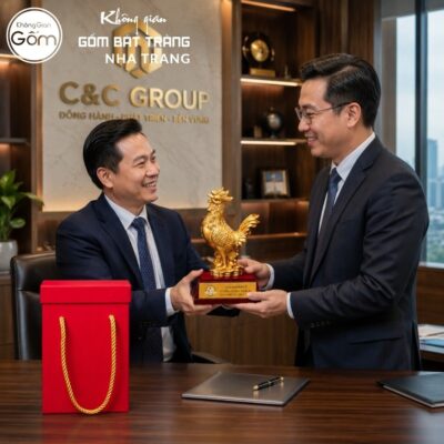 Tượng gà chất liệu đồng mạ vàng 24K quà tặng cao cấp NT-TLV02 - Chi tiết 7