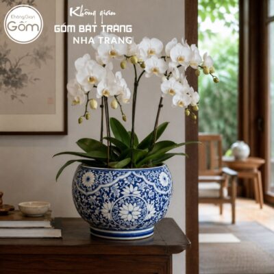 Lọ Hoa Gốm Bát Tràng Dáng Chum Vẽ Tay Hoa Cúc Men Lam NT-LH06 - Chi tiết 1