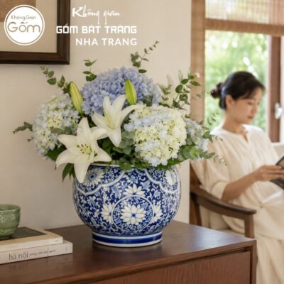 Lọ Hoa Gốm Bát Tràng Dáng Chum Vẽ Tay Hoa Cúc Men Lam NT-LH06 - Chi tiết 3