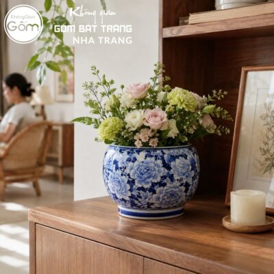 Lọ Hoa Gốm Bát Tràng Dáng Chum Vẽ Tay Hoa Cúc Men Lam NT-LH06 - Chi tiết 4