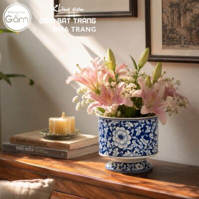 Lọ Hoa Gốm Bát Tràng Vẽ Lam Hoa Dây Chân Đế Cao Cấp NT-LH11 - Chi tiết 2