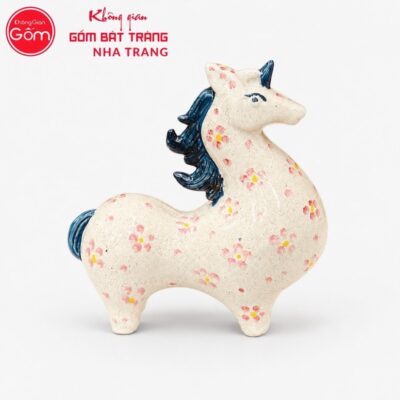 Tượng ngựa dáng thấp bờm xoè gốm sứ Bát Tràng men tiêu vẽ hoa kích thước H17 x R7 x D15cm NT-TGS05 - Chi tiết 1