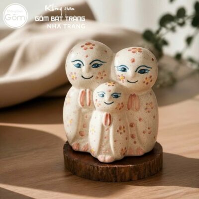 Tượng Tam Niệm gốm sứ Bát Tràng men tiêu vẽ hoa kích thước H13.5 x R9 x D12cm NT-TGS06 - Chi tiết 6