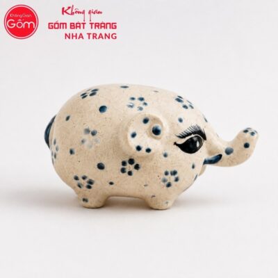 Tượng voi có vòi lên gốm sứ Bát Tràng men tiêu vẽ hoa kích thước H8.5 x R9.5 x D15cm NT-TGS08 - Chi tiết 1